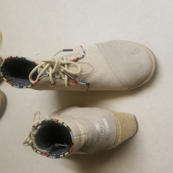 Toms Booties size 6 - Picture 1 of 8